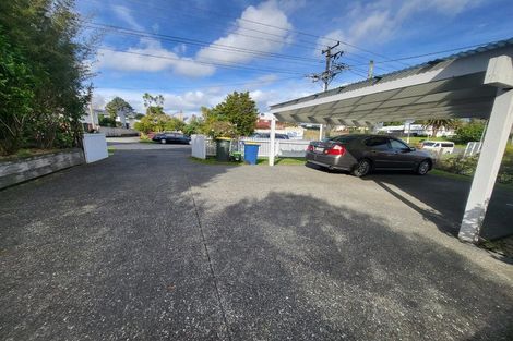 Photo of property in 11a Newington Road, Henderson, Auckland, 0612