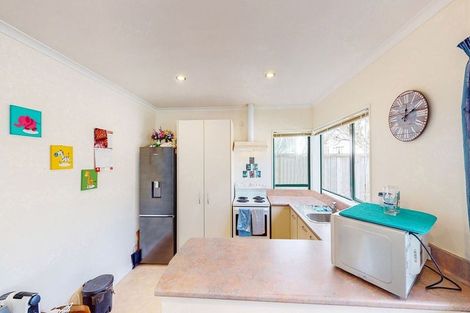 Photo of property in Miramar Villas, 6u7 Brussels Street, Miramar, Wellington, 6022