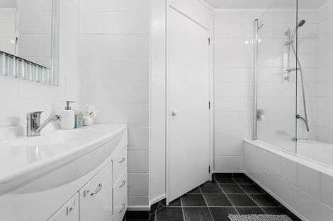 Photo of property in 111 Taylor Street, Cambridge, 3434