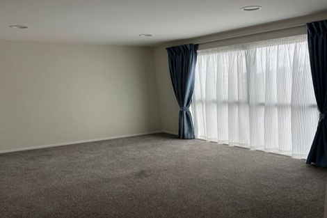 Photo of property in 117 Hutchinsons Road, Bucklands Beach, Auckland, 2014