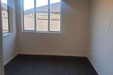 Photo of property in 35 Komata Crescent, Papamoa Beach, Papamoa, 3118