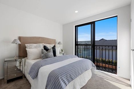 Photo of property in 76 Arran Point Parade, Orewa, 0931