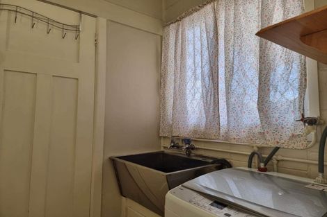 Photo of property in 14 Mickle Street, Te Atatu South, Auckland, 0610