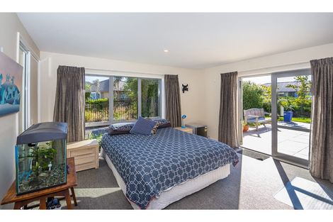 Photo of property in 20 Dunaverty Place, Broomfield, Christchurch, 8042