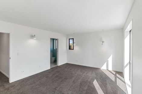 Photo of property in 85b Marine Parade, North New Brighton, Christchurch, 8083