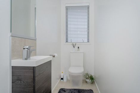 Photo of property in 105 Kupe Drive, Whitianga, 3510