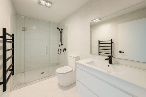 Photo of property in 8/5 Chevis Place, Pakuranga, Auckland, 2010