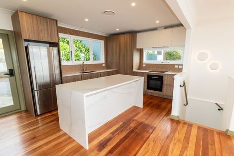 Photo of property in 71 Seatoun Heights Road, Seatoun, Wellington, 6022