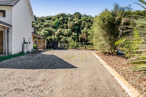 Photo of property in 427 Mataro Road, Onaero, Urenui, 4375