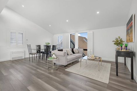 Photo of property in 1a Richmond Street, Petone, Lower Hutt, 5012