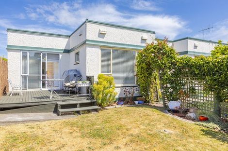 Photo of property in 1/6 Sanders Avenue, Marewa, Napier, 4110