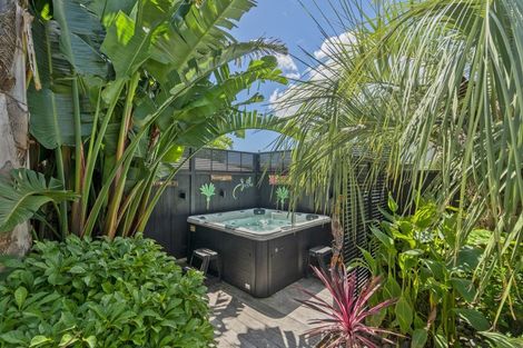 Photo of property in 4 Little George Place, Whitianga, 3510