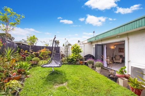 Photo of property in 153a/1 Te Atatu Road, Te Atatu South, Auckland, 0610