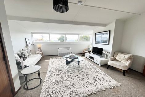 Photo of property in 36 Rangatira Road, Birkenhead, Auckland, 0626