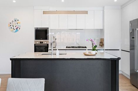 Photo of property in 24 Opouatu Avenue, Glenbrook, 2681