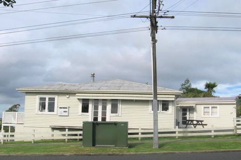 Photo of property in 50 Rosier Road, Glen Eden, Auckland, 0602