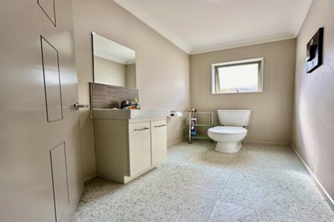 Photo of property in 20a Gifford Grove, Churton Park, Wellington, 6037