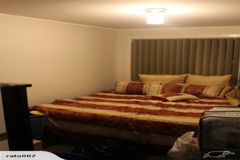 Photo of property in 29 Lavinia Crescent, Mangere East, Auckland, 2024