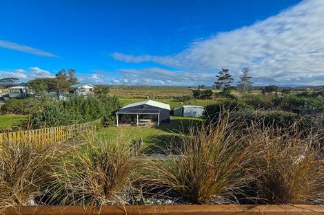 Photo of property in 386 Pukehina Parade, Pukehina, 3189
