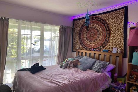 Photo of property in 6a Howard Road, Taradale, Napier, 4112