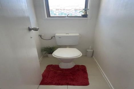 Photo of property in 1/15 Roseberry Avenue, Birkenhead, Auckland, 0626