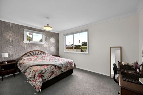 Photo of property in 320 South Road, Hawera, 4610