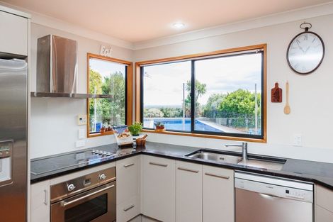 Photo of property in 80 Ngahere Park Road, Turitea, Palmerston North, 4472