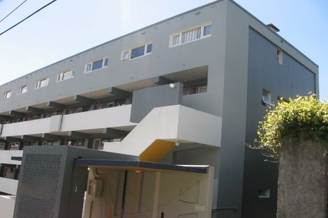 Photo of property in 12a/4 Claremont Grove, Mount Victoria, Wellington, 6011