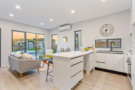 Photo of property in 4 Rongomai Street, Helensville, 0800