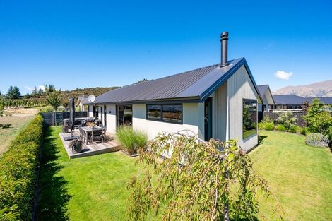 Photo of property in 8 Tahi Street, Albert Town, Wanaka, 9305