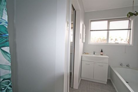 Photo of property in 16b Trimble Place, Bell Block, New Plymouth, 4312