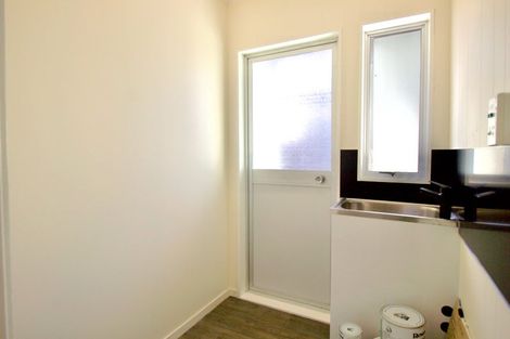 Photo of property in 64 Borich Road, Sunnyvale, Auckland, 0612