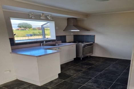 Photo of property in 23 Sunburst Court, Paraparaumu Beach, Paraparaumu, 5032