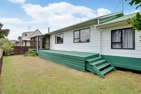 Photo of property in 76a Kahikatea Drive, Melville, Hamilton, 3206