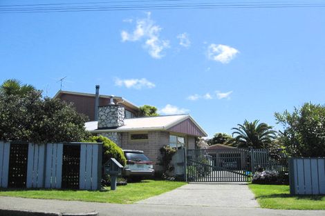 Photo of property in 16 Kaka Street, Stoke, Nelson, 7011