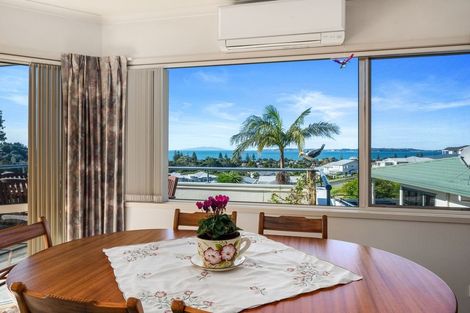 Photo of property in 2/18 Ngahere Views, Orewa, 0931