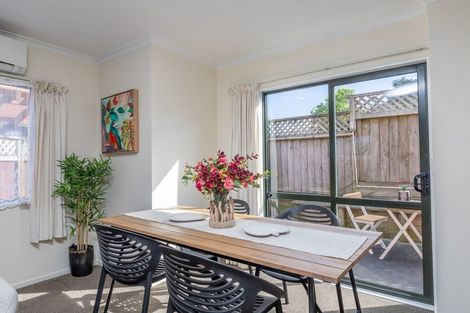 Photo of property in 49u2 Ranui Terrace, Tawa, Wellington, 5028