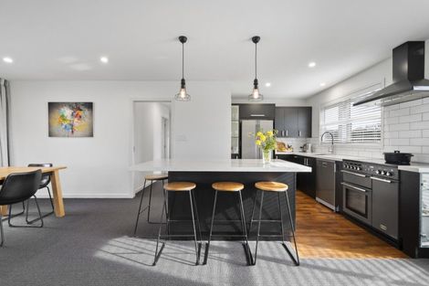 Photo of property in 172 Hendersons Line, Kelvin Grove, Palmerston North, 4470