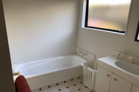 Photo of property in 30 Ronald Woolf Place, Churton Park, Wellington, 6037