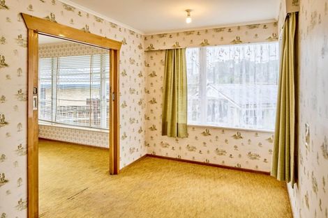 Photo of property in 2 Bella Grove, Naenae, Lower Hutt, 5011