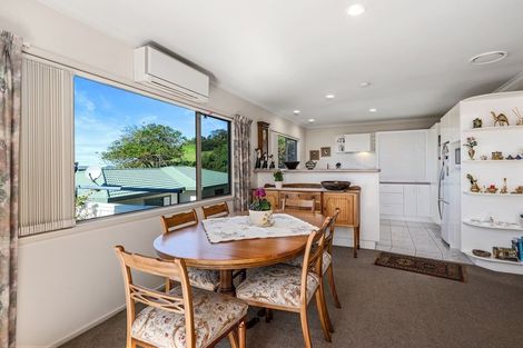 Photo of property in 2/18 Ngahere Views, Orewa, 0931