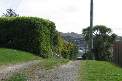 Photo of property in 4 Chesterton Street, Johnsonville, Wellington, 6037
