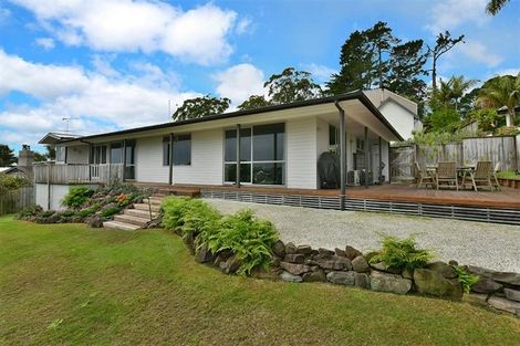 Photo of property in 12 Tawhana Crescent, Red Beach, 0932