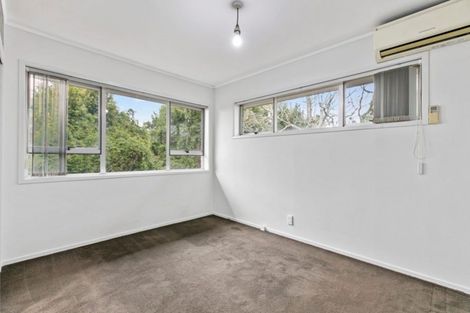 Photo of property in 2/12 Park Estate Road, Rosehill, Papakura, 2113