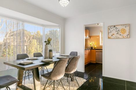 Photo of property in 7 Lewisham Street, Highland Park, Auckland, 2010