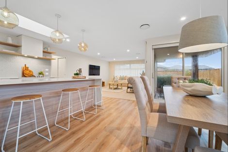 Photo of property in 16 Atutahi Street, Hurdon, New Plymouth, 4310