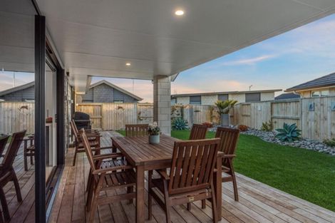 Photo of property in 53 Kahuparere Crescent, Pyes Pa, Tauranga, 3112