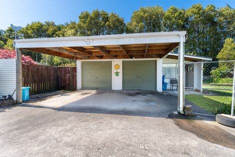 Photo of property in 13 Deller Drive, Carterton, 5713
