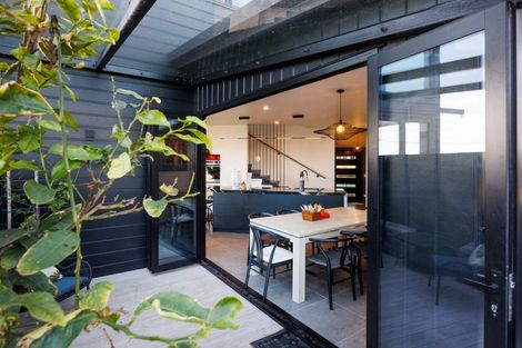 Photo of property in 6 Dawson Street, Foxton Beach, Foxton, 4815