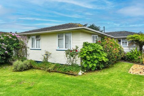 Photo of property in 17 Calthorp Close, Favona, Auckland, 2024